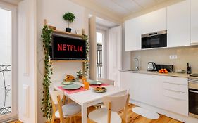 WHome Intendente Modern 1-Bed w/ Lift&AC in Top Notch Location